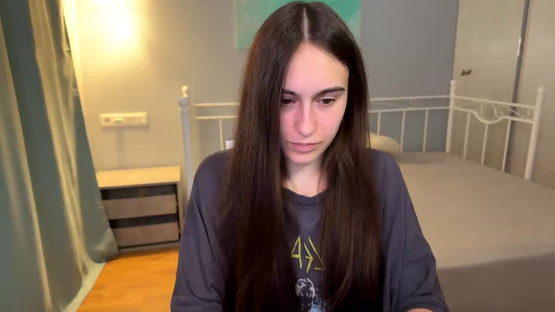 Gallery image thumbnail from ulohu's myfreecams stream on, 07/10/2026, 02:09 image 7 of 20