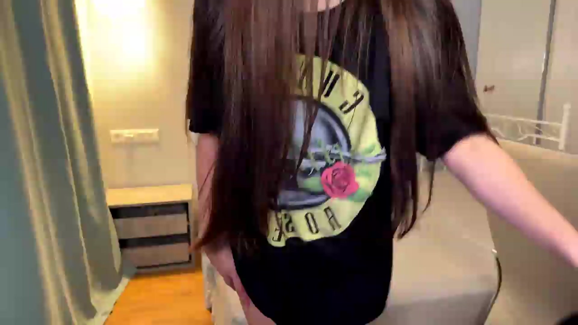 Gallery image thumbnail from ulohu's myfreecams stream on, 07/10/2026, 23:35 image 10 of 20