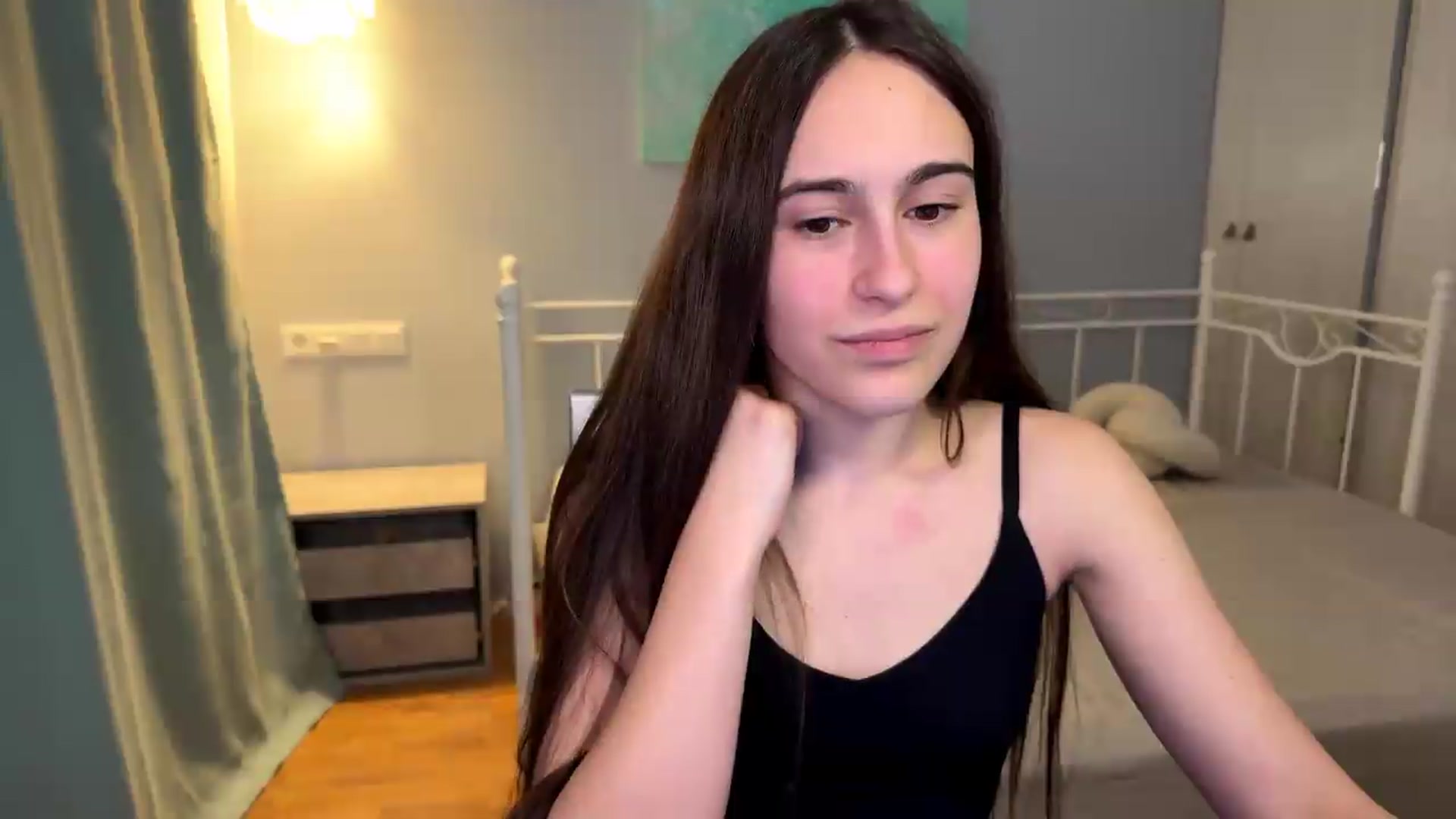 Gallery image thumbnail from ulohu's myfreecams stream on, 07/11/2026, 20:16 image 16 of 20