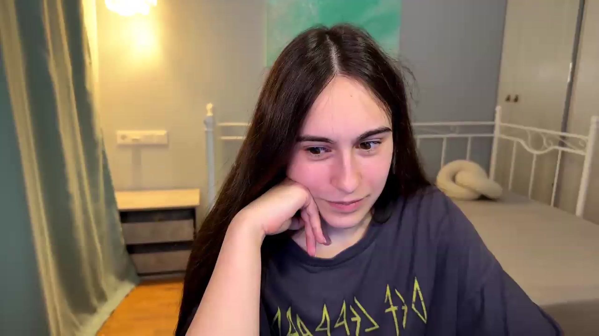 Gallery image thumbnail from ulohu's myfreecams stream on, 07/12/2026, 02:30 image 20 of 20
