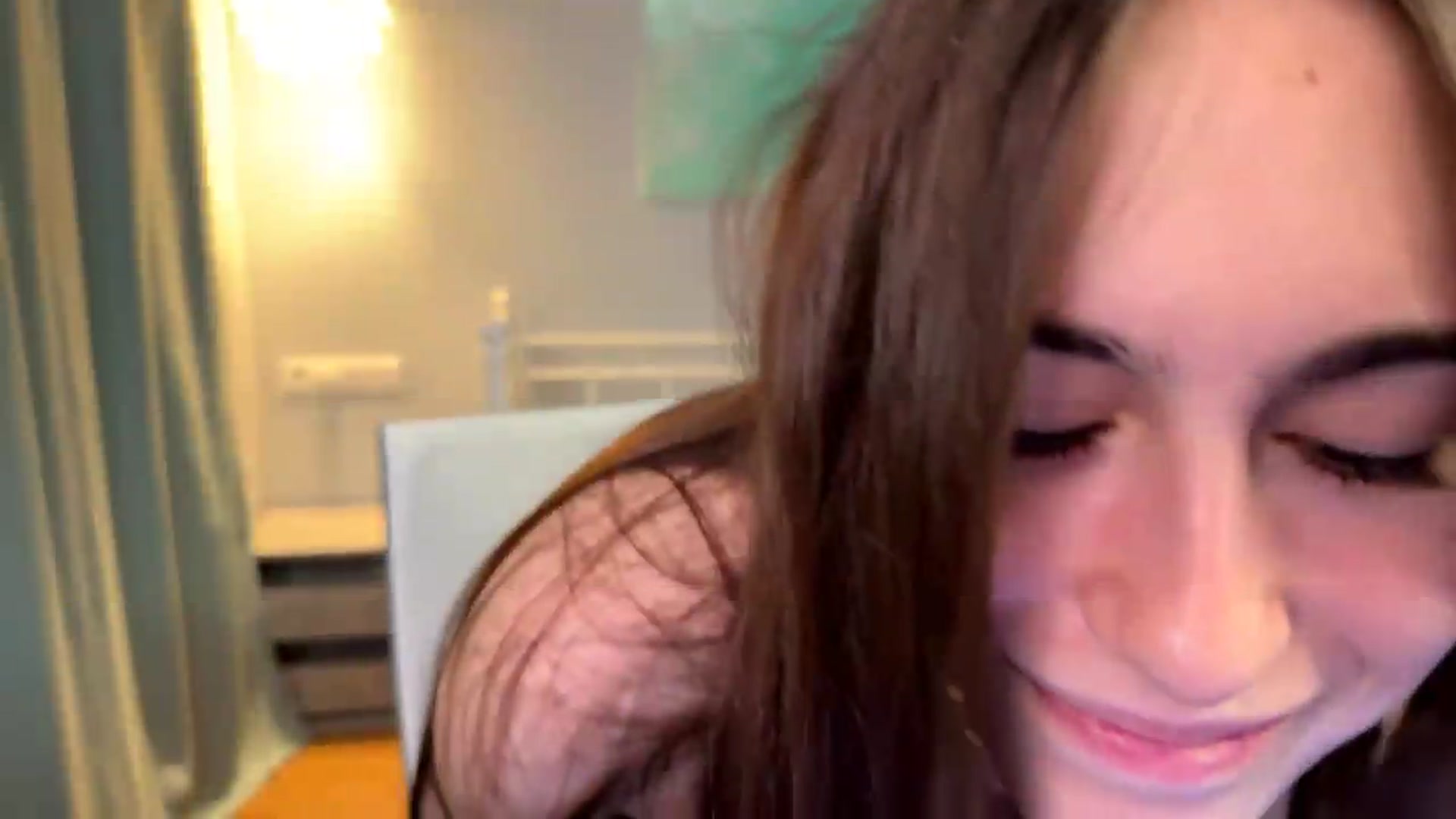 Gallery image thumbnail from ulohu's myfreecams stream on, 07/15/2026, 23:34 image 7 of 20