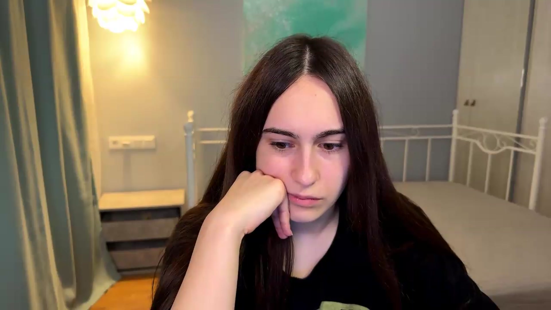 Gallery image thumbnail from ulohu's myfreecams stream on, 07/15/2026, 23:34 image 16 of 20