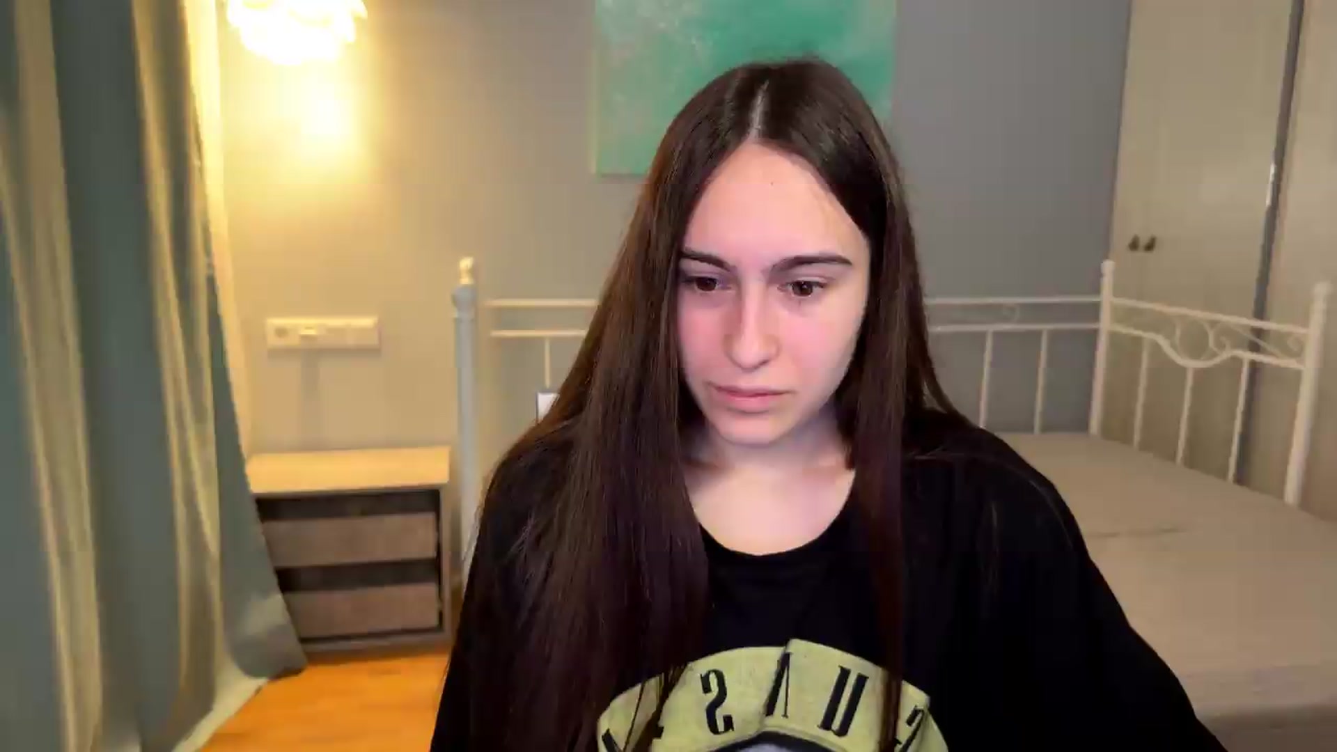 Gallery image thumbnail from ulohu's myfreecams stream on, 07/17/2026, 04:06 image 2 of 20