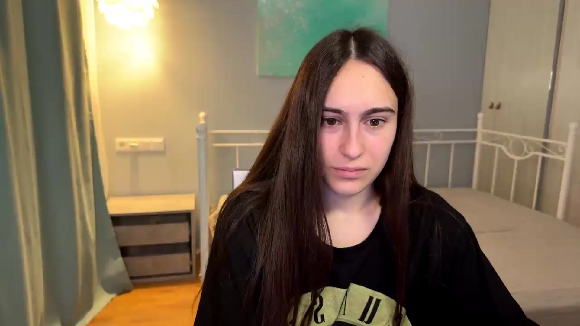 Gallery image thumbnail from ulohu's myfreecams stream on, 07/17/2026, 04:06 image 1 of 20