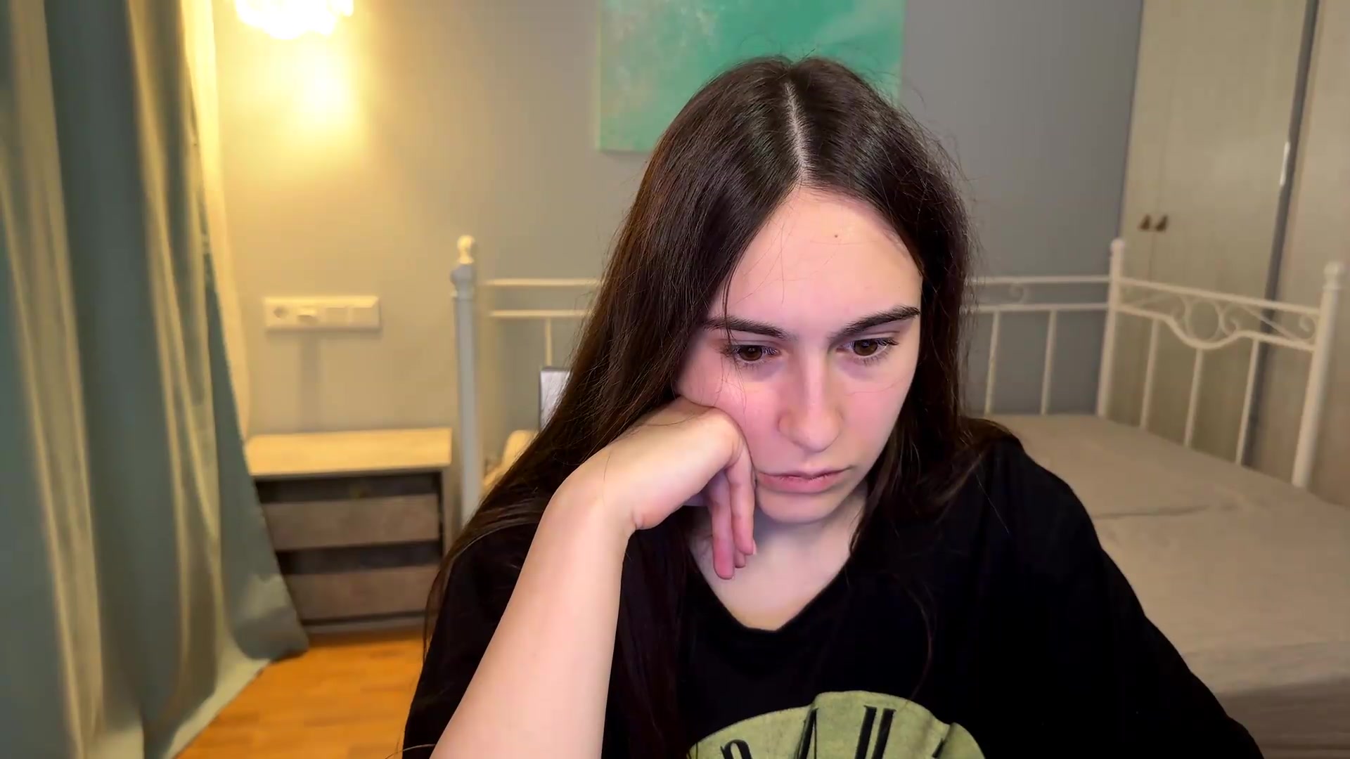 Gallery image thumbnail from ulohu's myfreecams stream on, 07/17/2026, 06:17 image 19 of 20