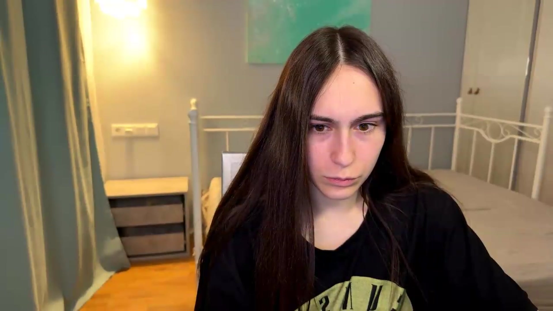 Gallery image thumbnail from ulohu's myfreecams stream on, 07/17/2026, 09:41 image 17 of 20