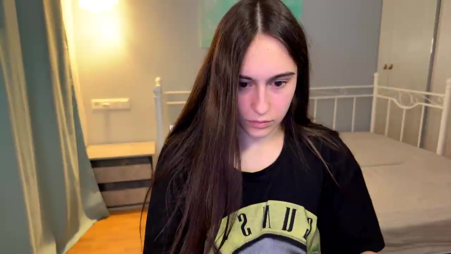 Gallery image thumbnail from ulohu's myfreecams stream on, 07/17/2026, 10:12 image 10 of 20