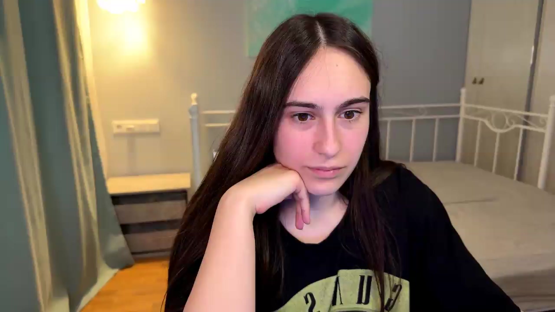 Gallery image thumbnail from ulohu's myfreecams stream on, 07/17/2026, 10:12 image 1 of 20