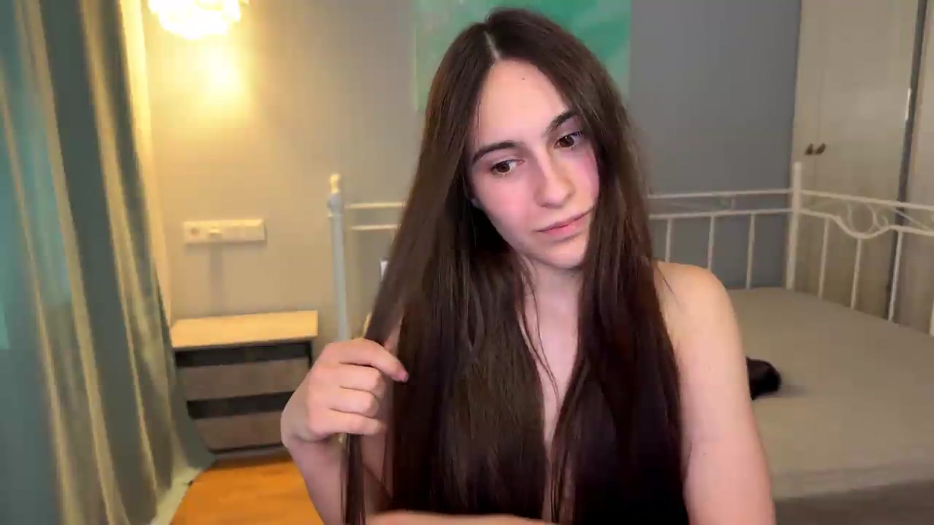 Gallery image thumbnail from ulohu's myfreecams stream on, 07/18/2026, 11:49 image 20 of 20