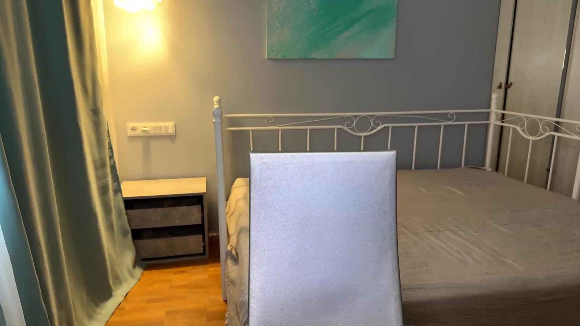 Gallery image thumbnail from ulohu's myfreecams stream on, 07/20/2026, 08:39 image 12 of 20