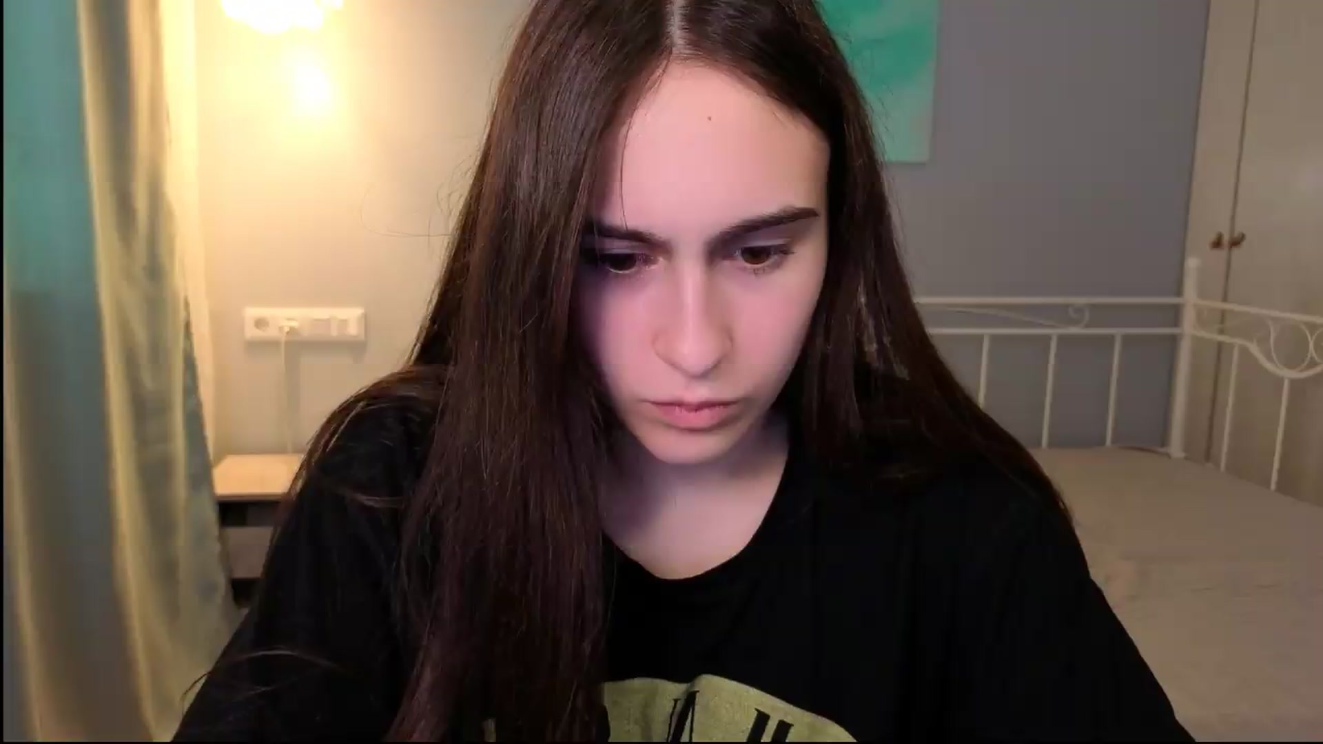 Gallery image thumbnail from ulohu's myfreecams stream on, 07/20/2026, 15:34 image 5 of 20