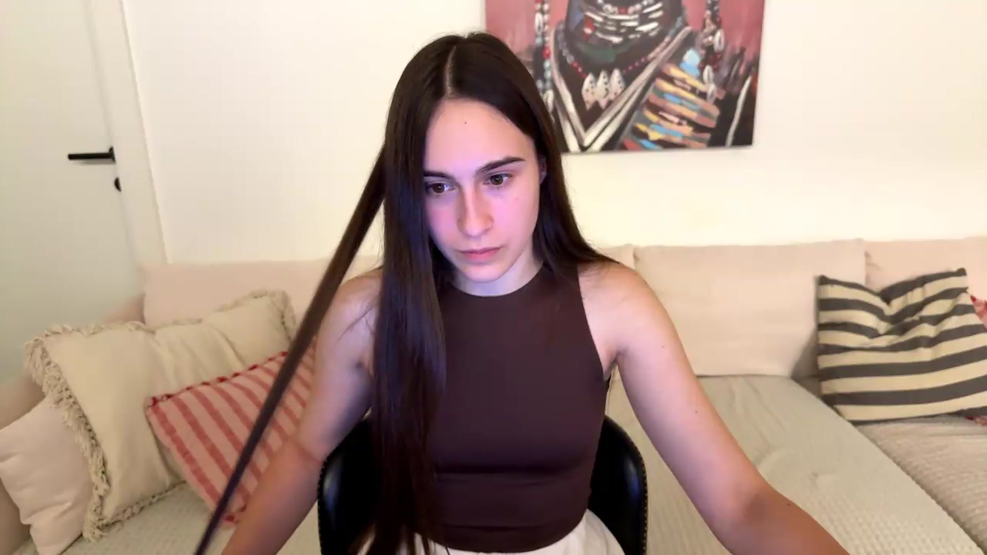 Gallery image thumbnail from ulohu's myfreecams stream on, 08/04/2026, 21:41 image 11 of 20