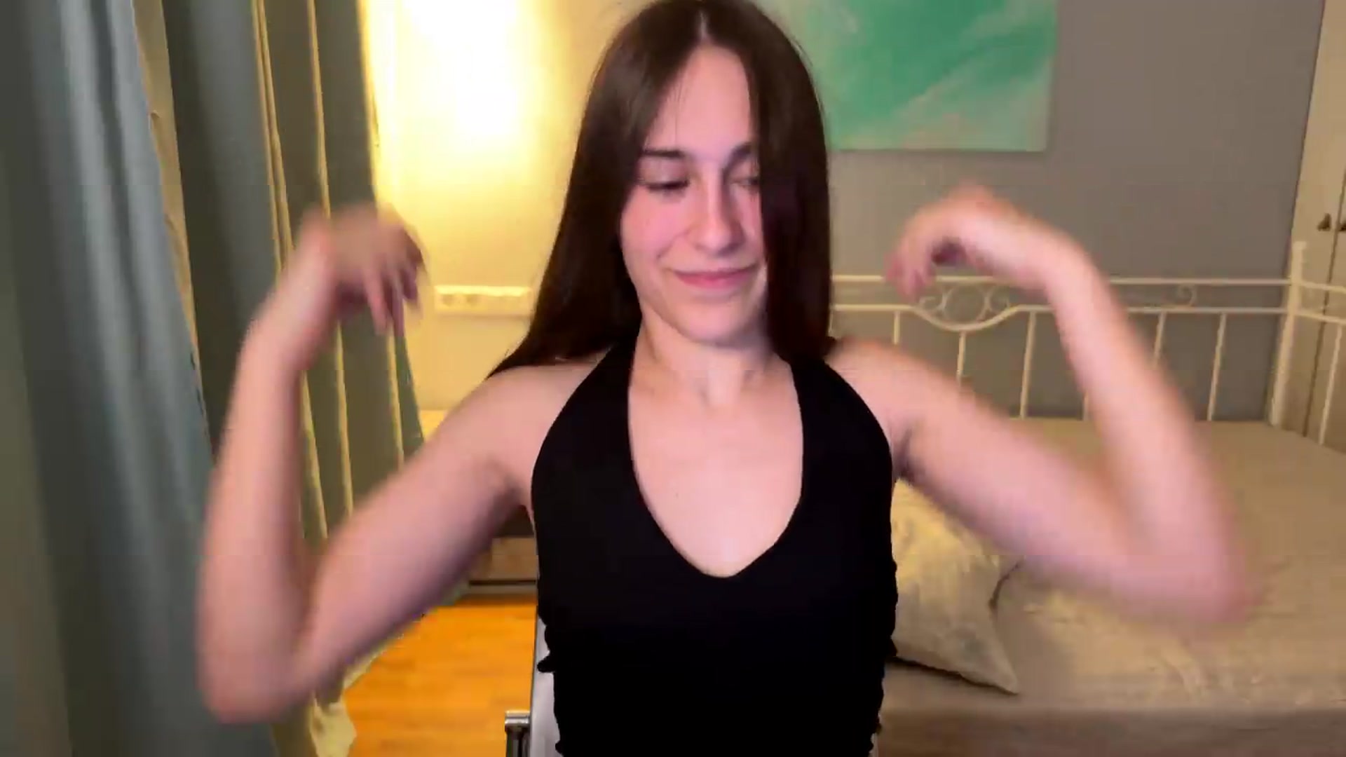 Gallery image thumbnail from ulohu's myfreecams stream on, 08/11/2026, 23:38 image 11 of 20