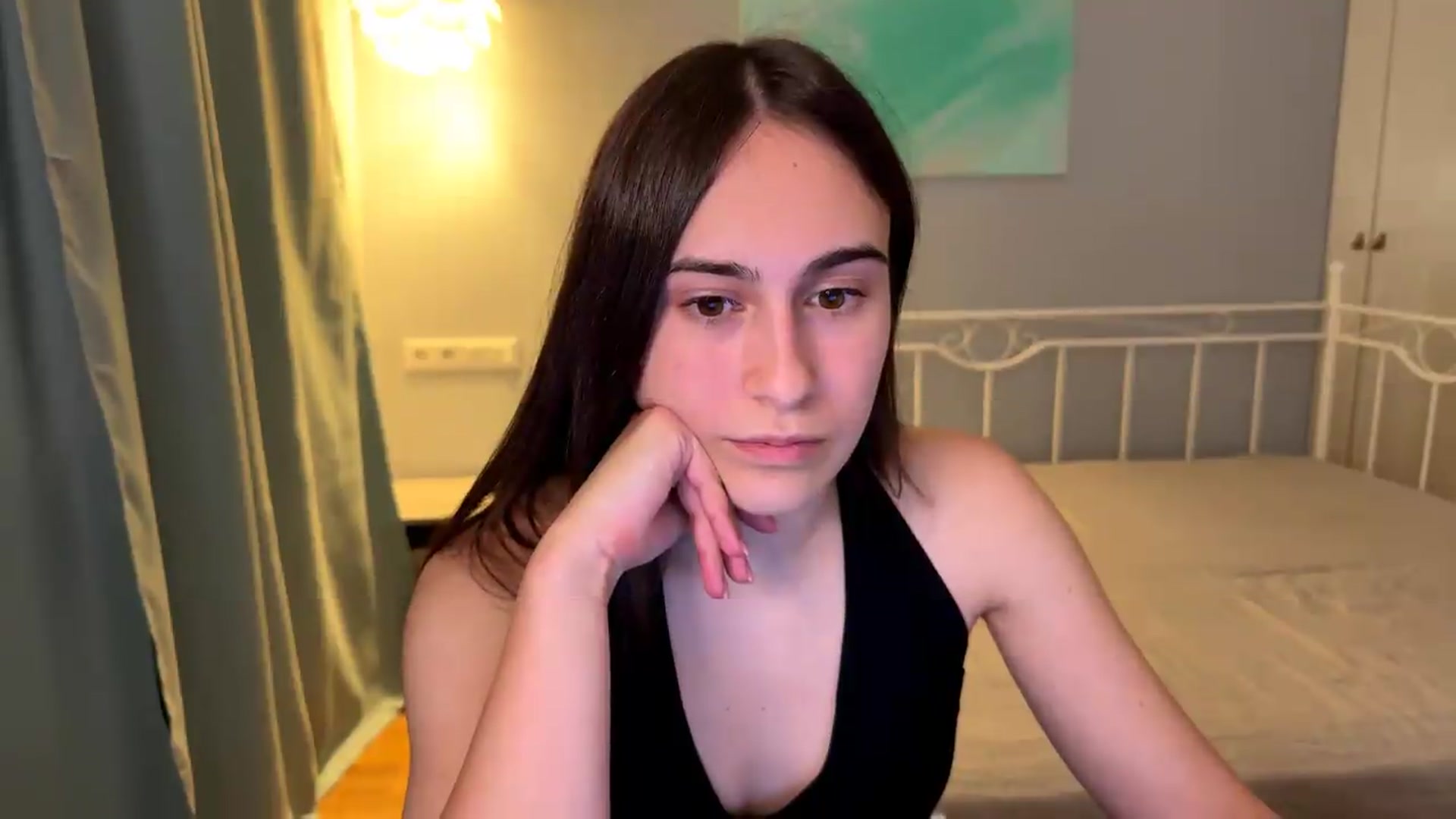 Gallery image thumbnail from ulohu's myfreecams stream on, 08/13/2026, 24:20 image 10 of 20