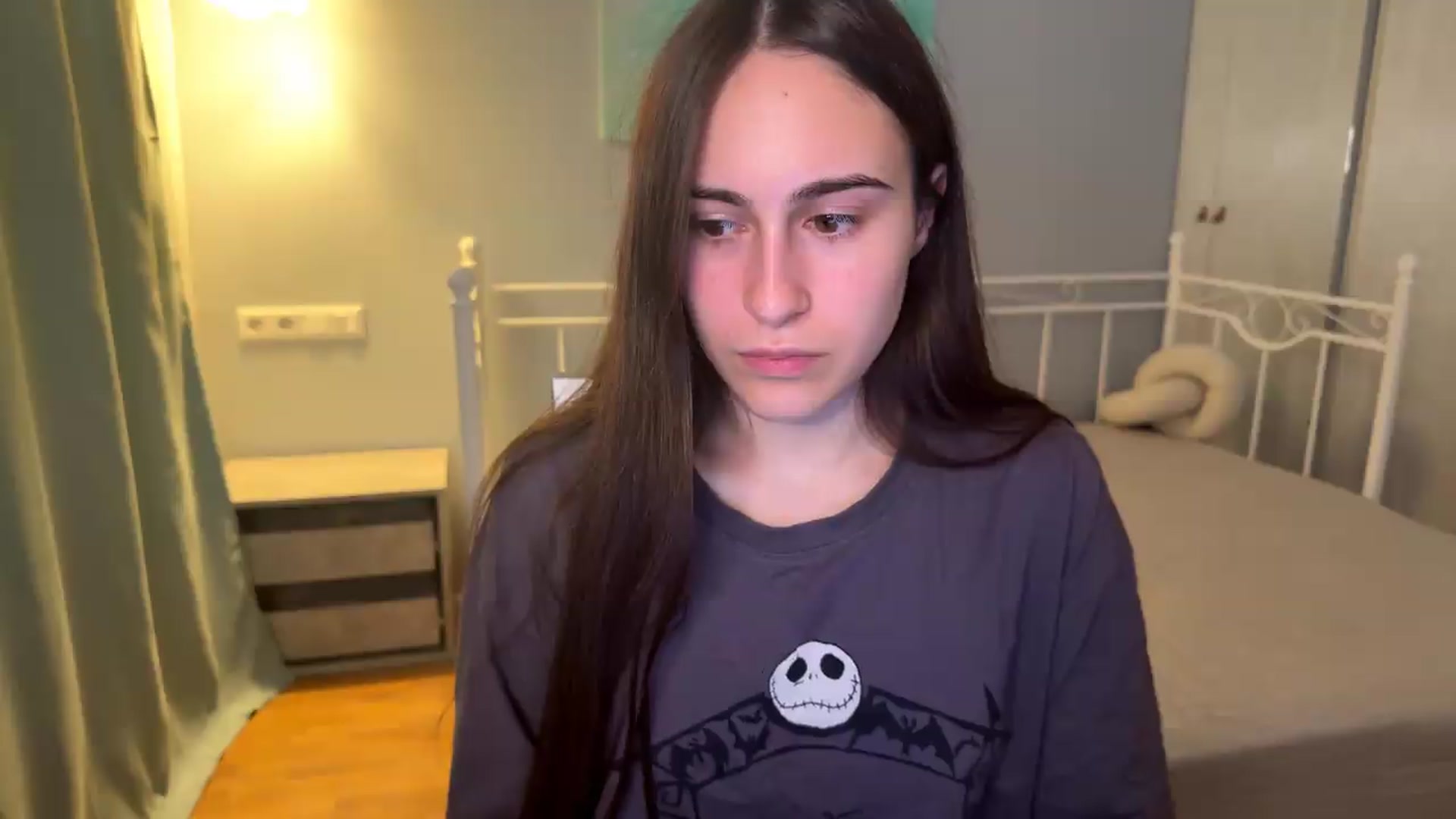 Gallery image thumbnail from ulohu's myfreecams stream on, 08/30/2026, 18:24 image 19 of 20