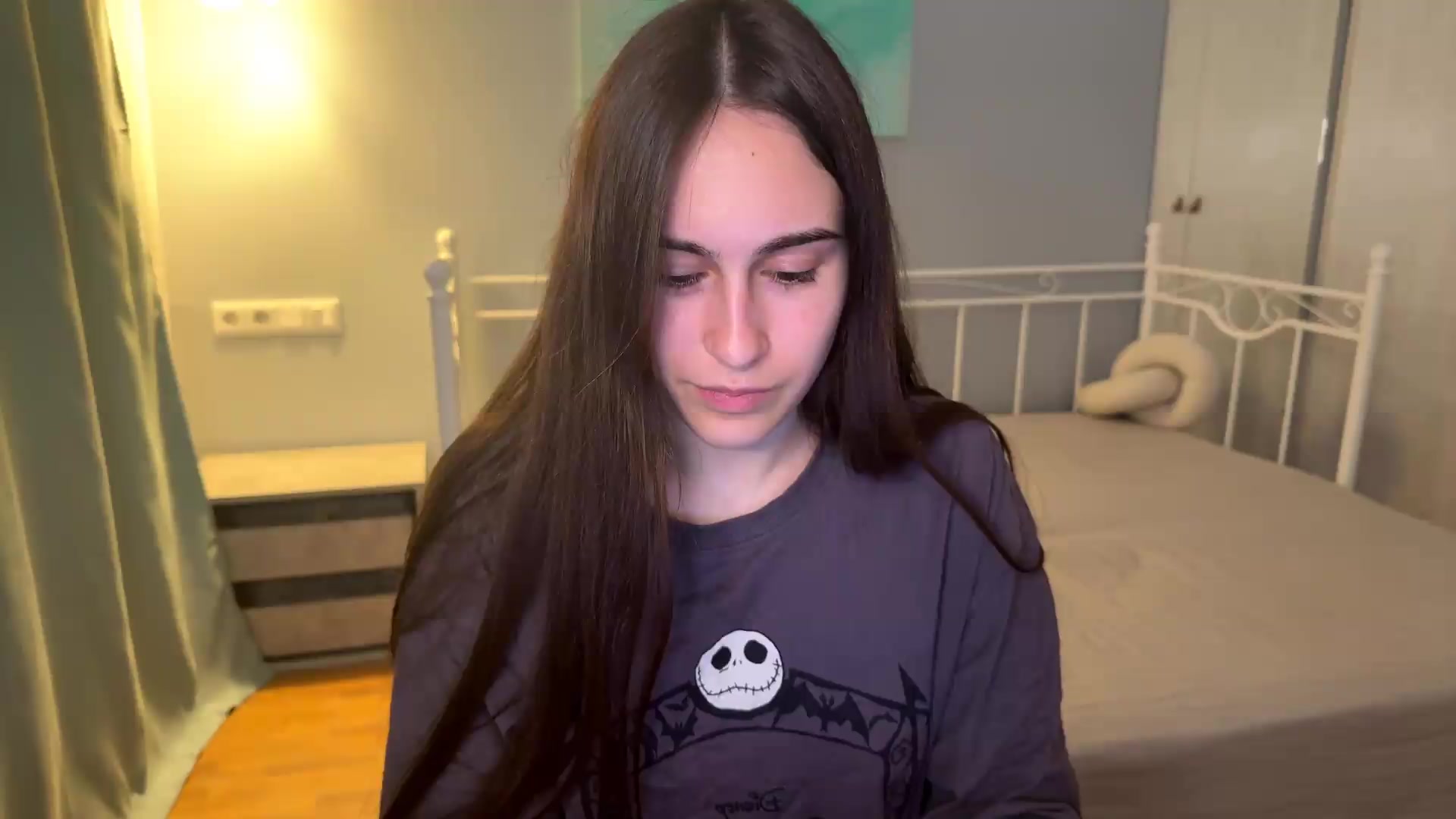 Gallery image thumbnail from ulohu's myfreecams stream on, 08/30/2026, 19:03 image 5 of 20