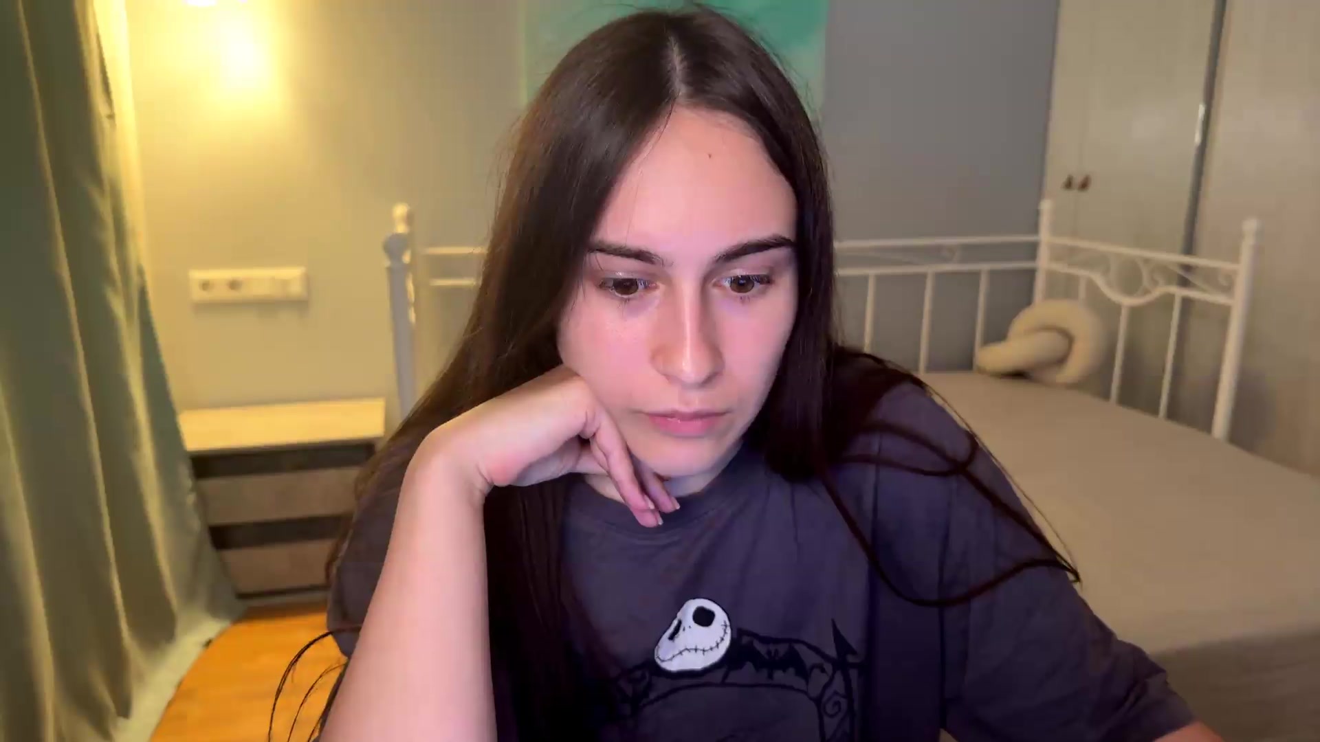 Gallery image thumbnail from ulohu's myfreecams stream on, 08/30/2026, 19:03 image 10 of 20