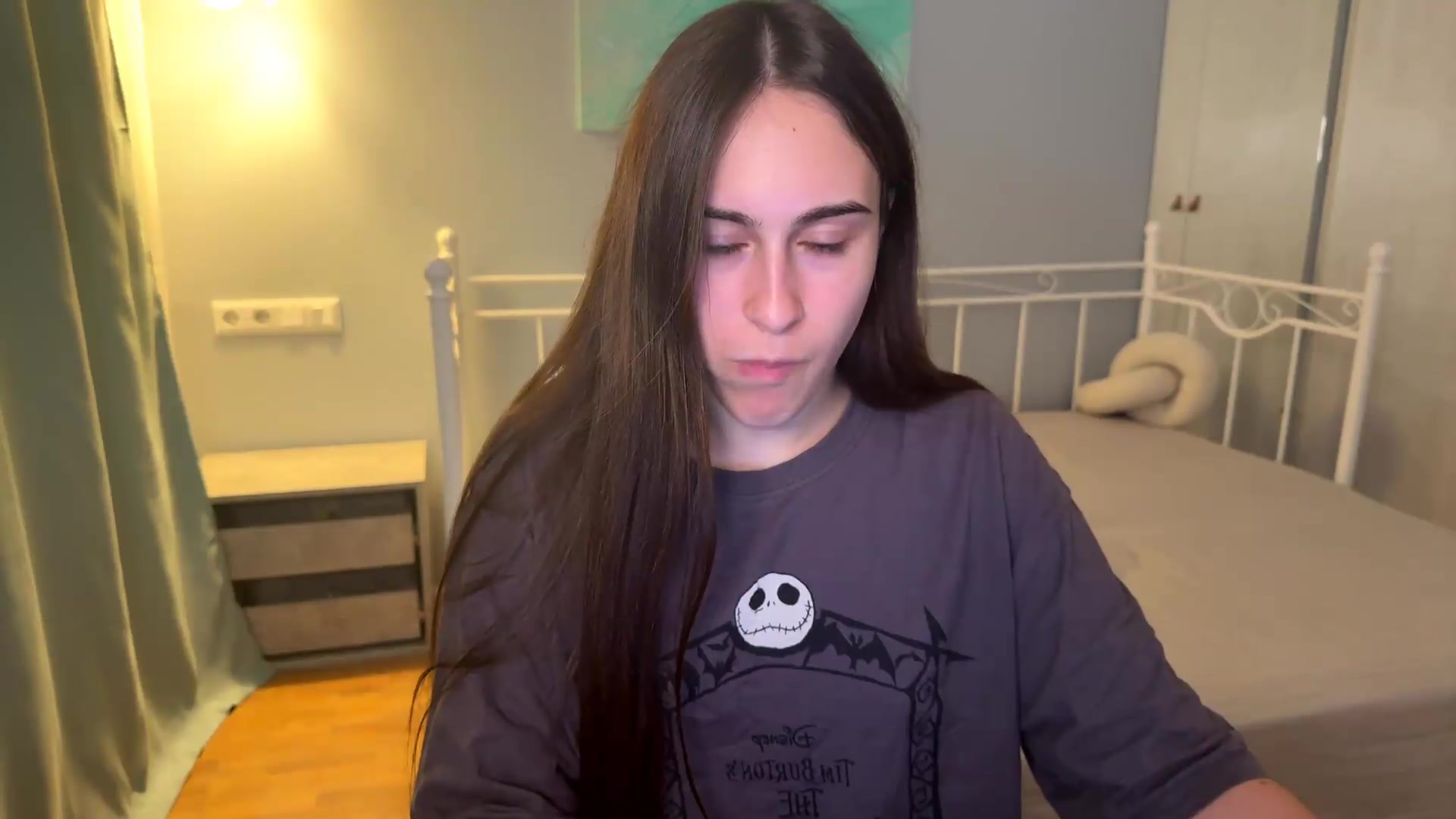Gallery image thumbnail from ulohu's myfreecams stream on, 08/30/2026, 19:03 image 16 of 20