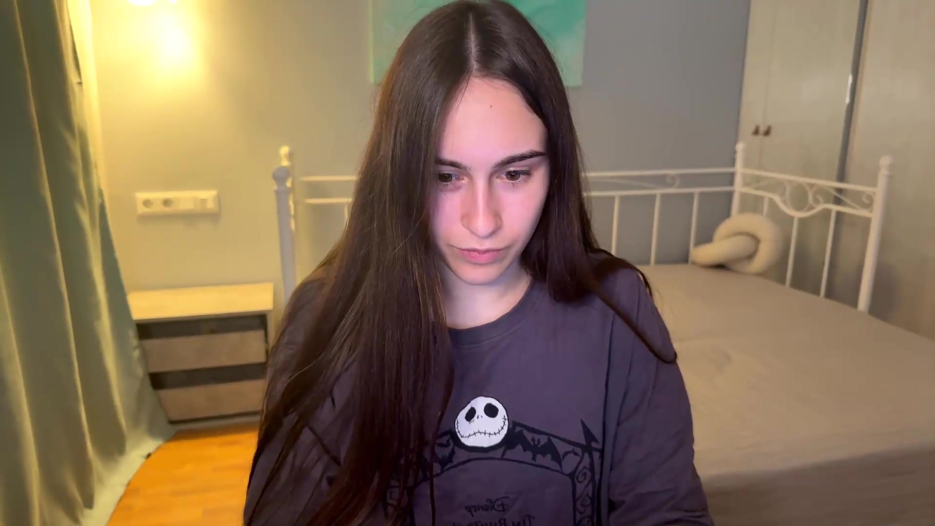 Gallery image thumbnail from ulohu's myfreecams stream on, 08/30/2026, 19:03 image 8 of 20