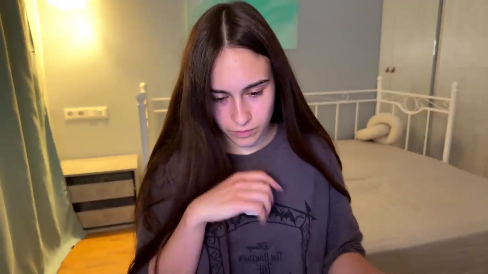 Gallery image thumbnail from ulohu's myfreecams stream on, 08/30/2026, 21:53 image 14 of 20