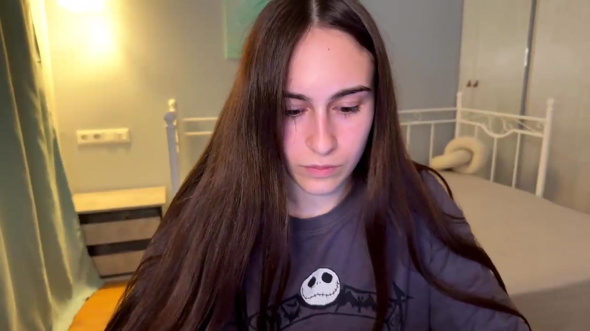 Gallery image thumbnail from ulohu's myfreecams stream on, 08/30/2026, 21:53 image 15 of 20