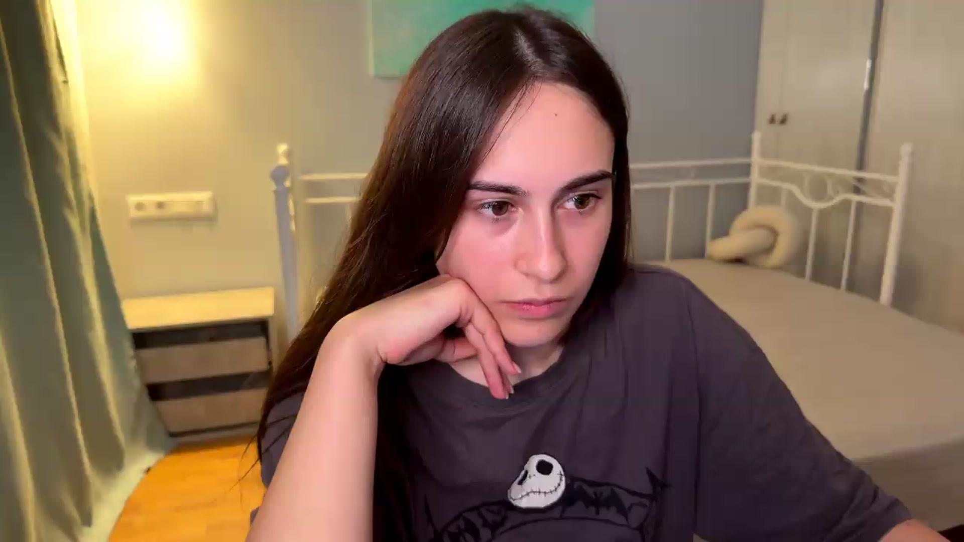 Gallery image thumbnail from ulohu's myfreecams stream on, 08/31/2026, 24:04 image 1 of 20