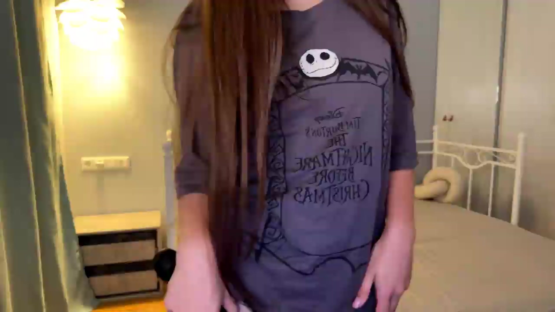 Gallery image thumbnail from ulohu's myfreecams stream on, 08/31/2026, 19:28 image 19 of 20