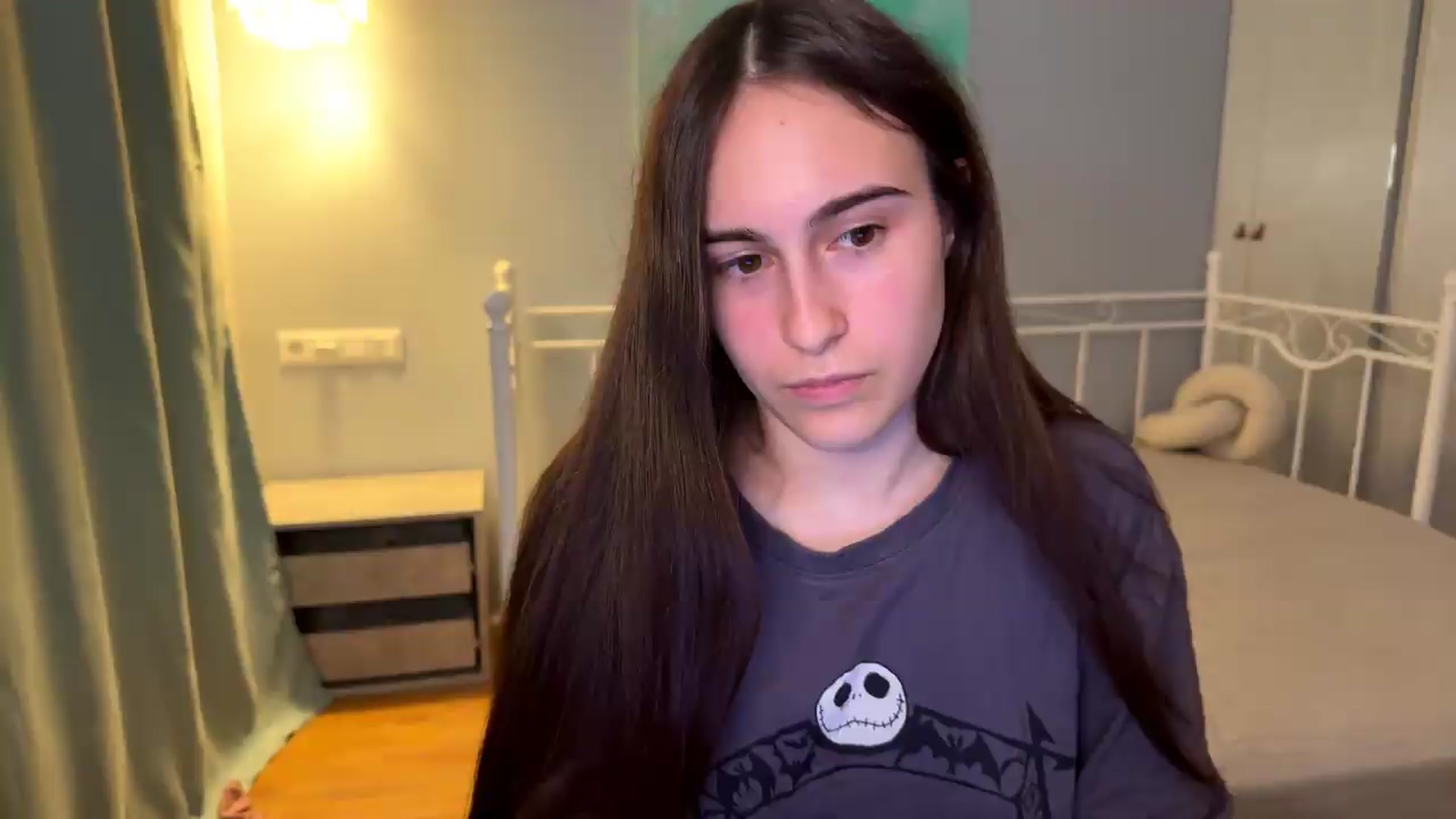 Gallery image thumbnail from ulohu's myfreecams stream on, 08/31/2026, 22:15 image 1 of 20