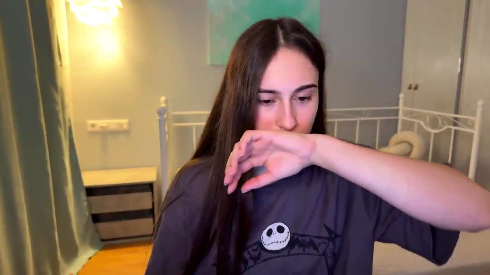 Gallery image thumbnail from ulohu's myfreecams stream on, 08/31/2026, 22:48 image 15 of 20