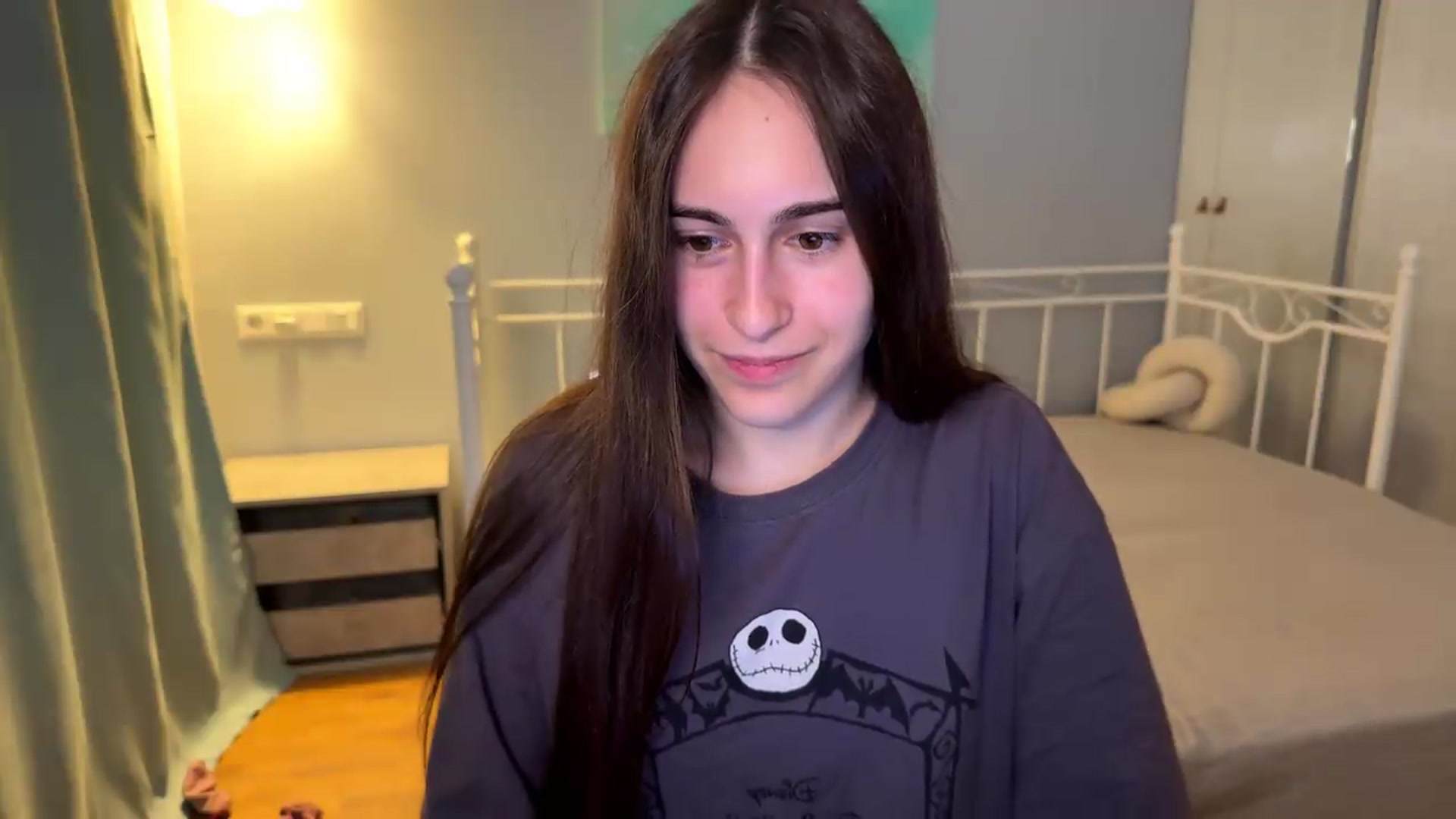 Gallery image thumbnail from ulohu's myfreecams stream on, 08/31/2026, 23:28 image 16 of 20