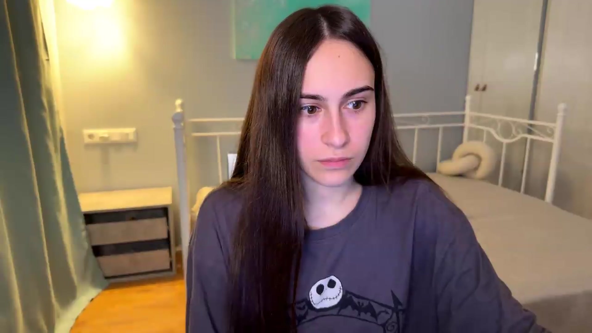 Gallery image thumbnail from ulohu's myfreecams stream on, 09/01/2026, 19:35 image 13 of 20