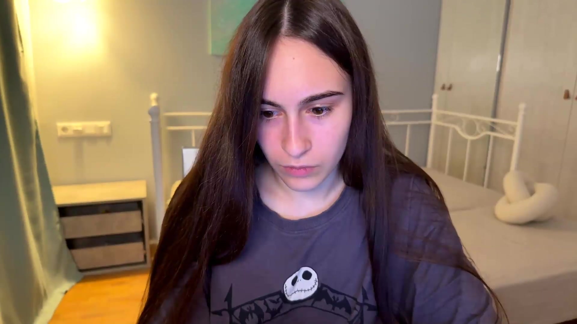 Gallery image thumbnail from ulohu's myfreecams stream on, 09/03/2026, 19:45 image 16 of 20