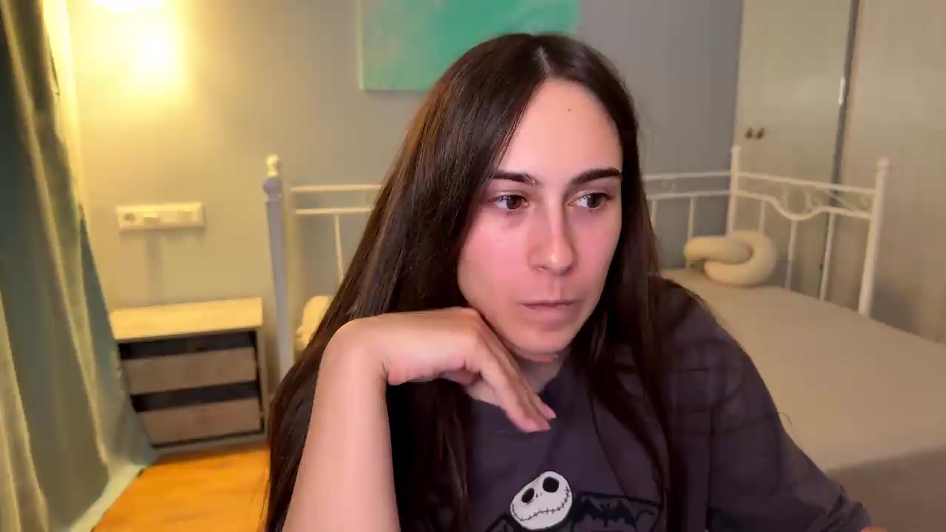 Gallery image thumbnail from ulohu's myfreecams stream on, 09/04/2026, 23:24 image 4 of 20