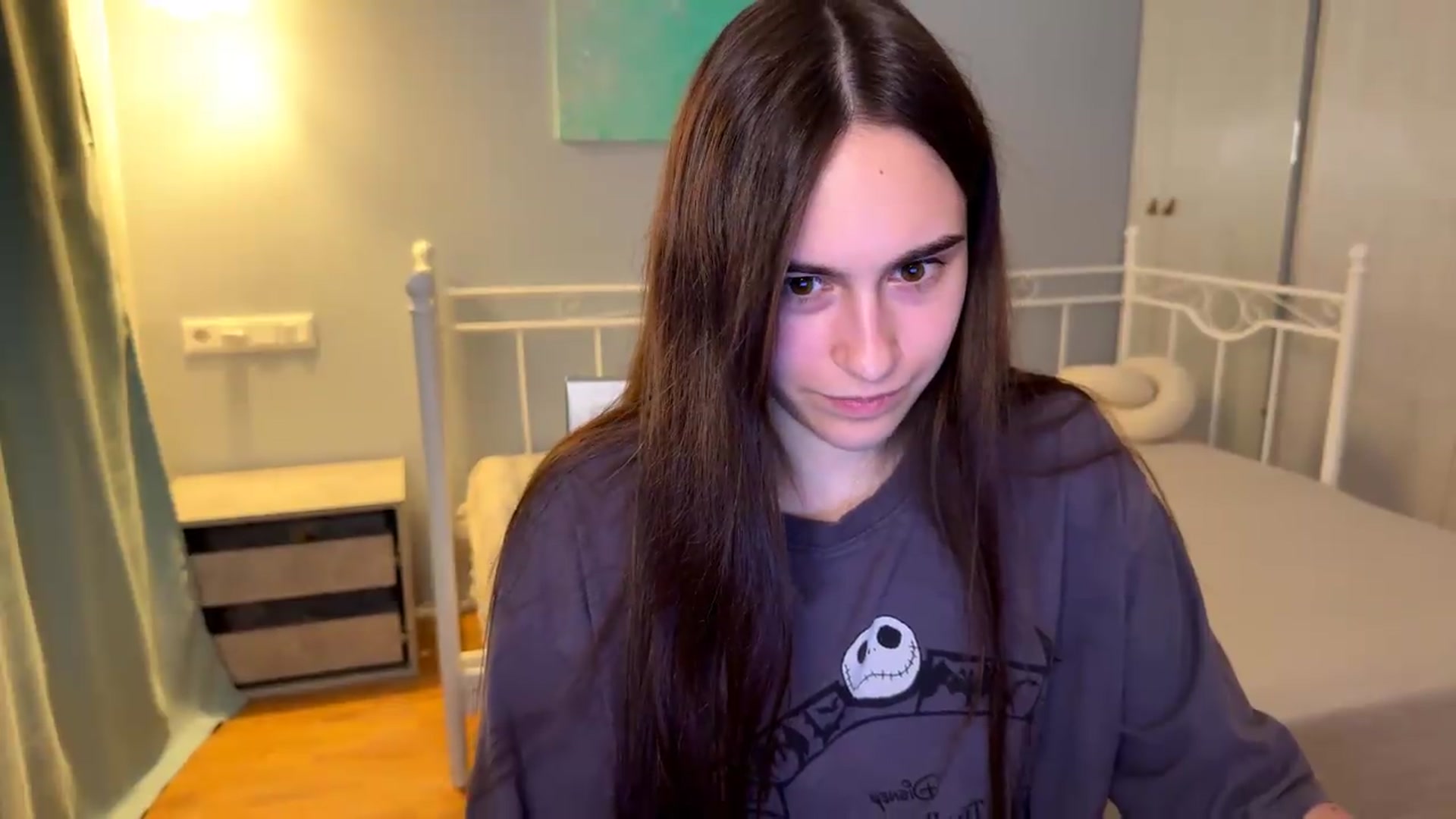 Gallery image thumbnail from ulohu's myfreecams stream on, 09/04/2026, 23:24 image 11 of 20