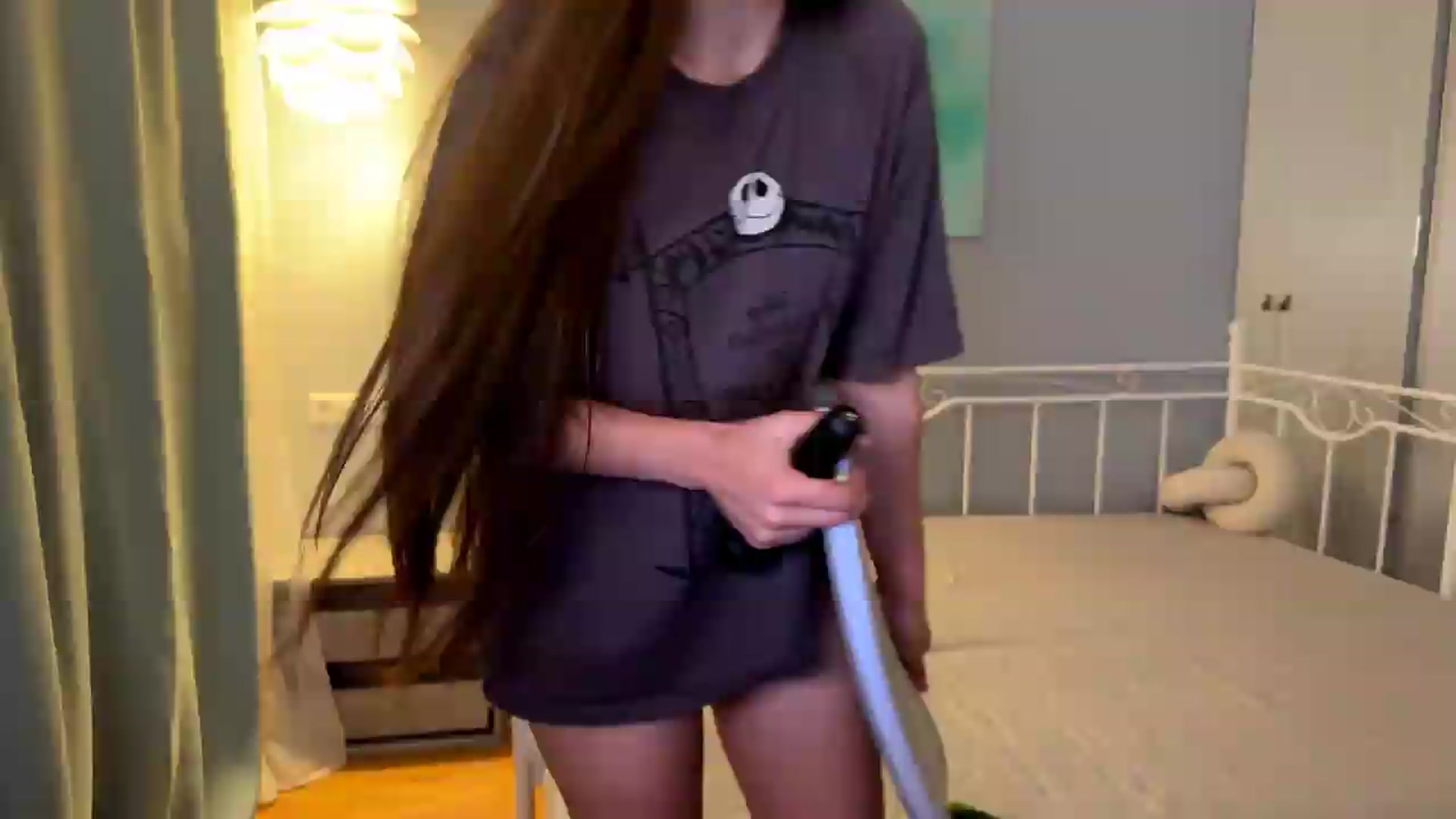 Gallery image thumbnail from ulohu's myfreecams stream on, 09/07/2026, 22:58 image 13 of 20
