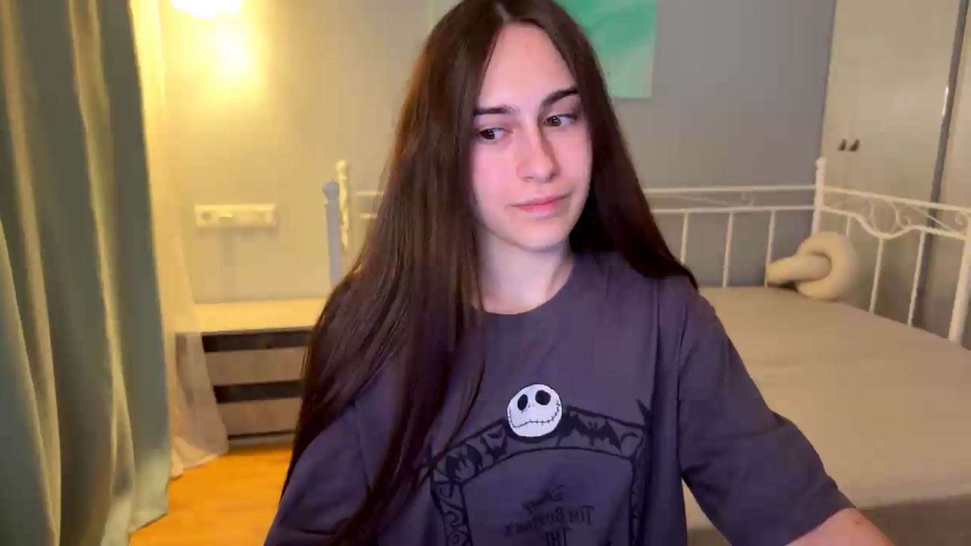 Gallery image thumbnail from ulohu's myfreecams stream on, 09/08/2026, 24:00 image 6 of 20
