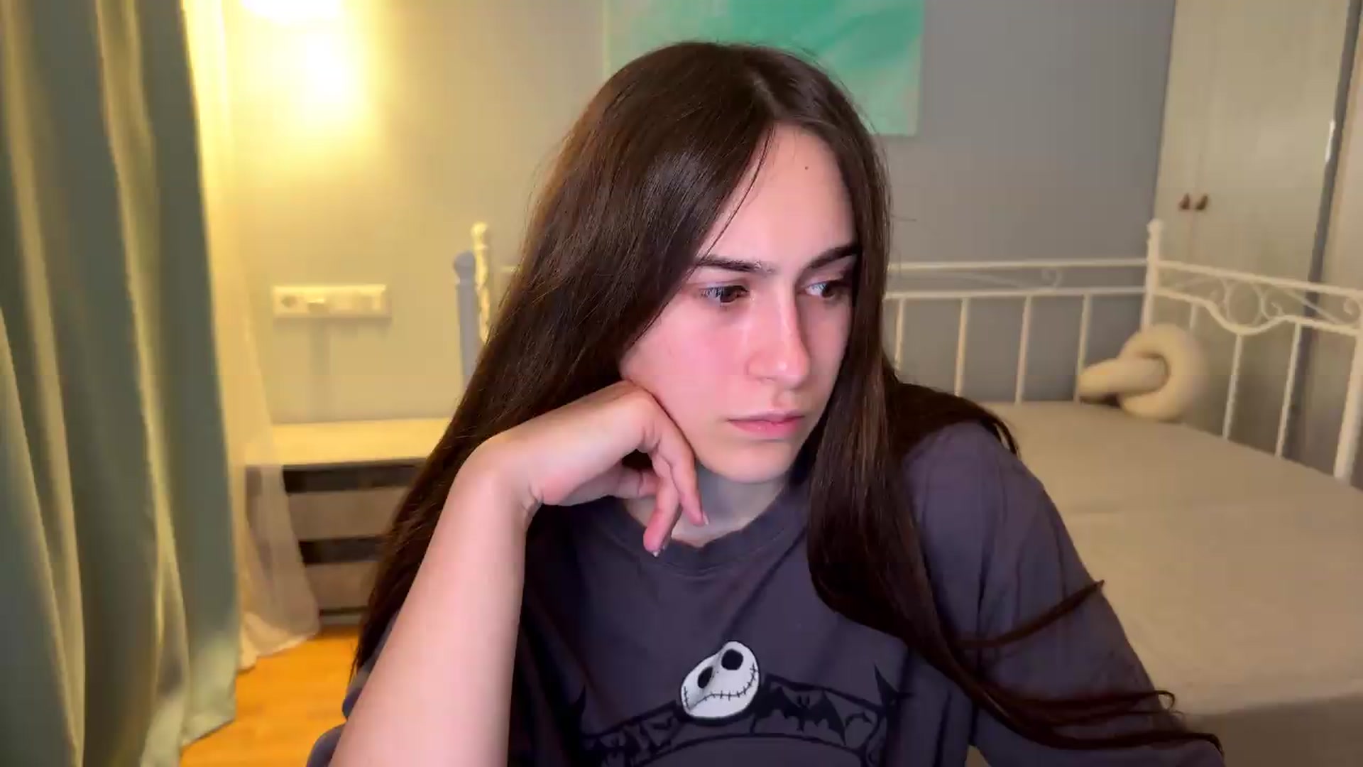Gallery image thumbnail from ulohu's myfreecams stream on, 09/08/2026, 24:00 image 7 of 20