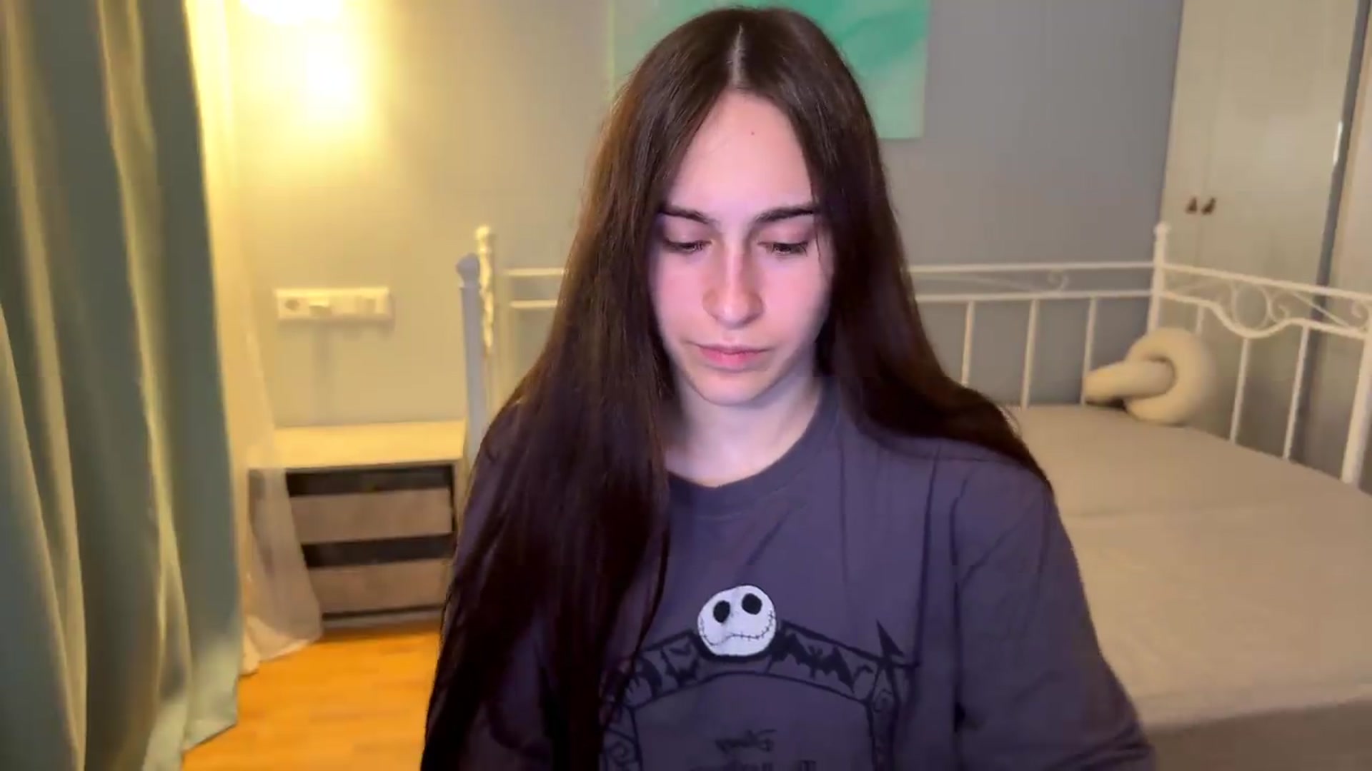 Gallery image thumbnail from ulohu's myfreecams stream on, 09/08/2026, 24:00 image 11 of 20