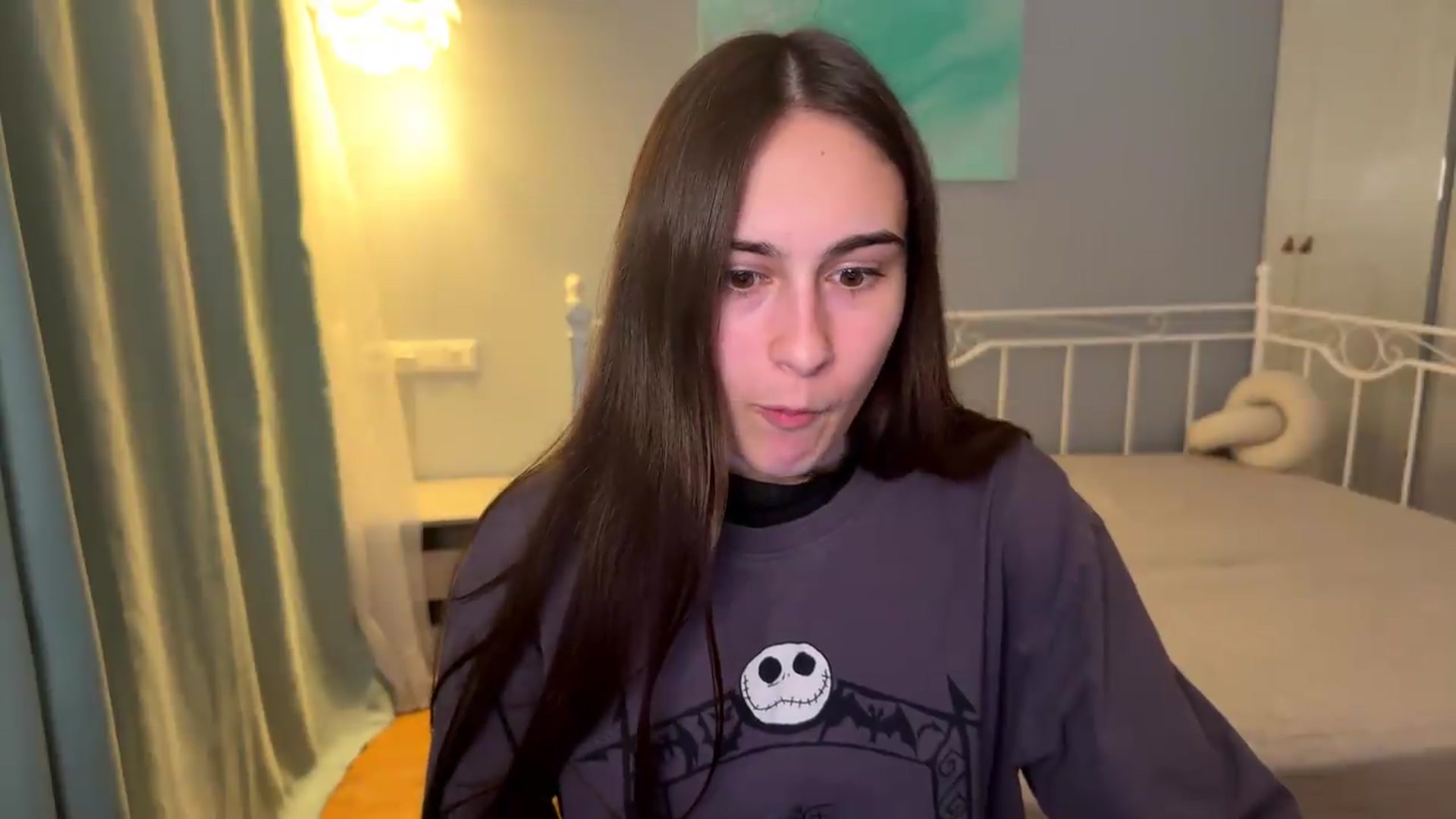 Gallery image thumbnail from ulohu's myfreecams stream on, 09/08/2026, 22:05 image 7 of 20