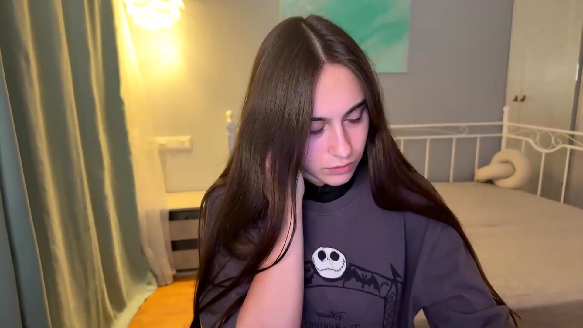 Gallery image thumbnail from ulohu's myfreecams stream on, 09/08/2026, 22:05 image 19 of 20