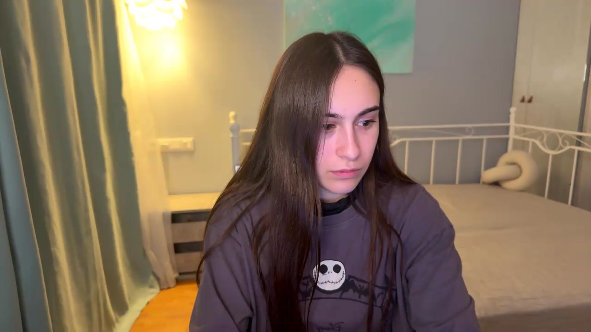 Gallery image thumbnail from ulohu's myfreecams stream on, 09/08/2026, 22:05 image 17 of 20