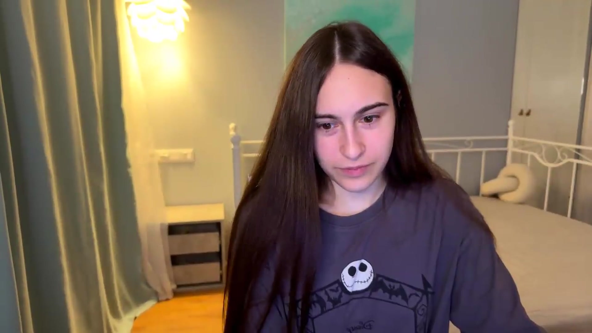 Gallery image thumbnail from ulohu's myfreecams stream on, 09/09/2026, 19:32 image 8 of 20