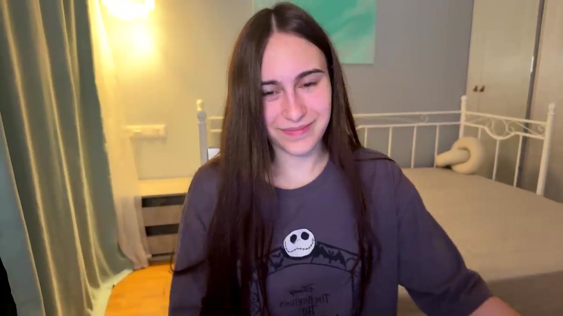 Gallery image thumbnail from ulohu's myfreecams stream on, 09/10/2026, 21:02 image 9 of 20