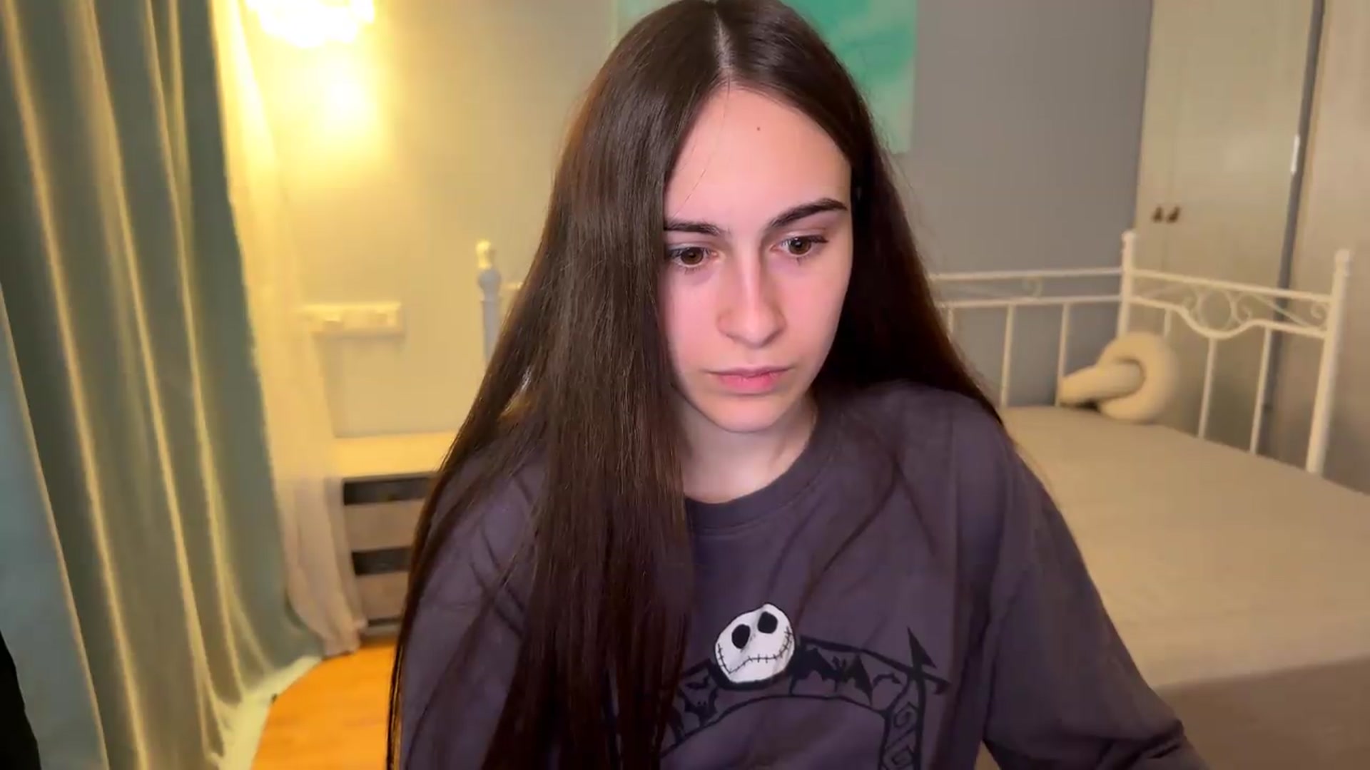 Gallery image thumbnail from ulohu's myfreecams stream on, 09/10/2026, 21:02 image 12 of 20