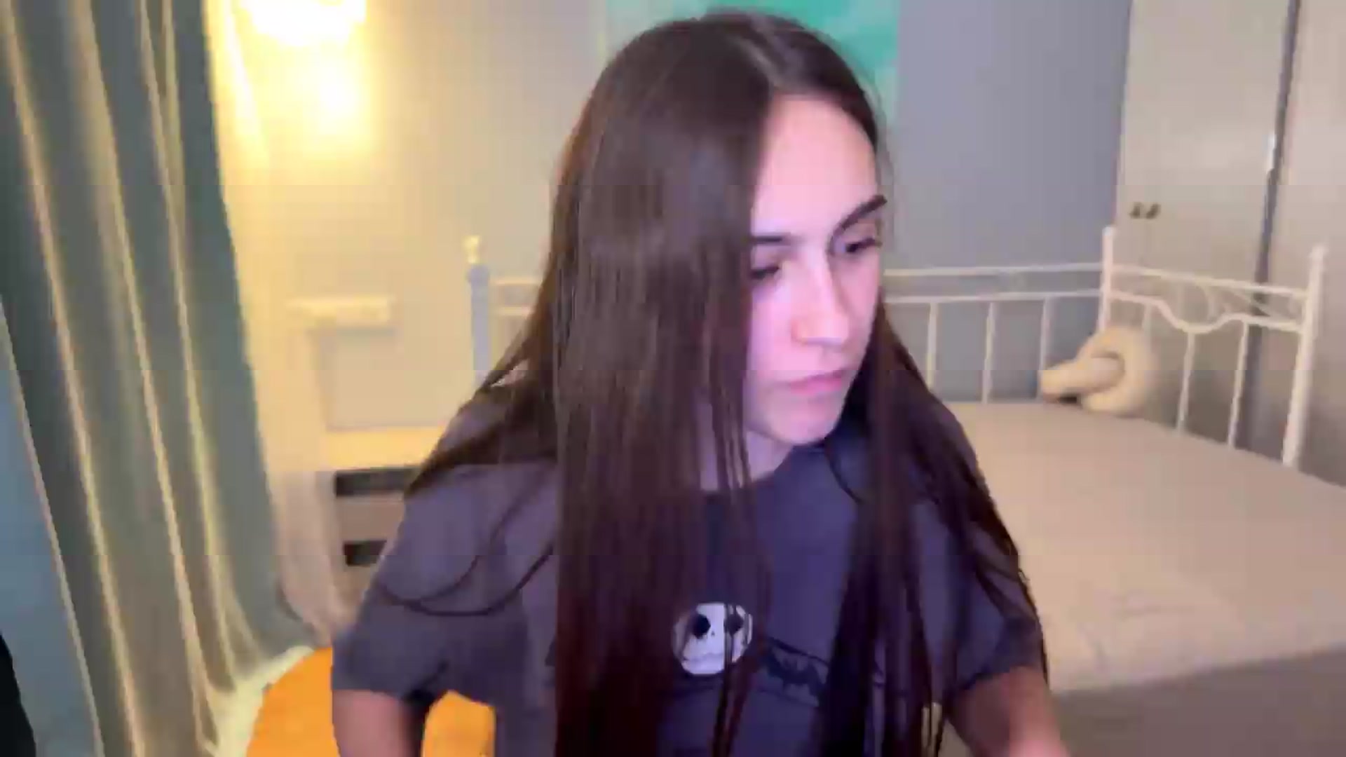 Gallery image thumbnail from ulohu's myfreecams stream on, 09/10/2026, 22:39 image 1 of 20