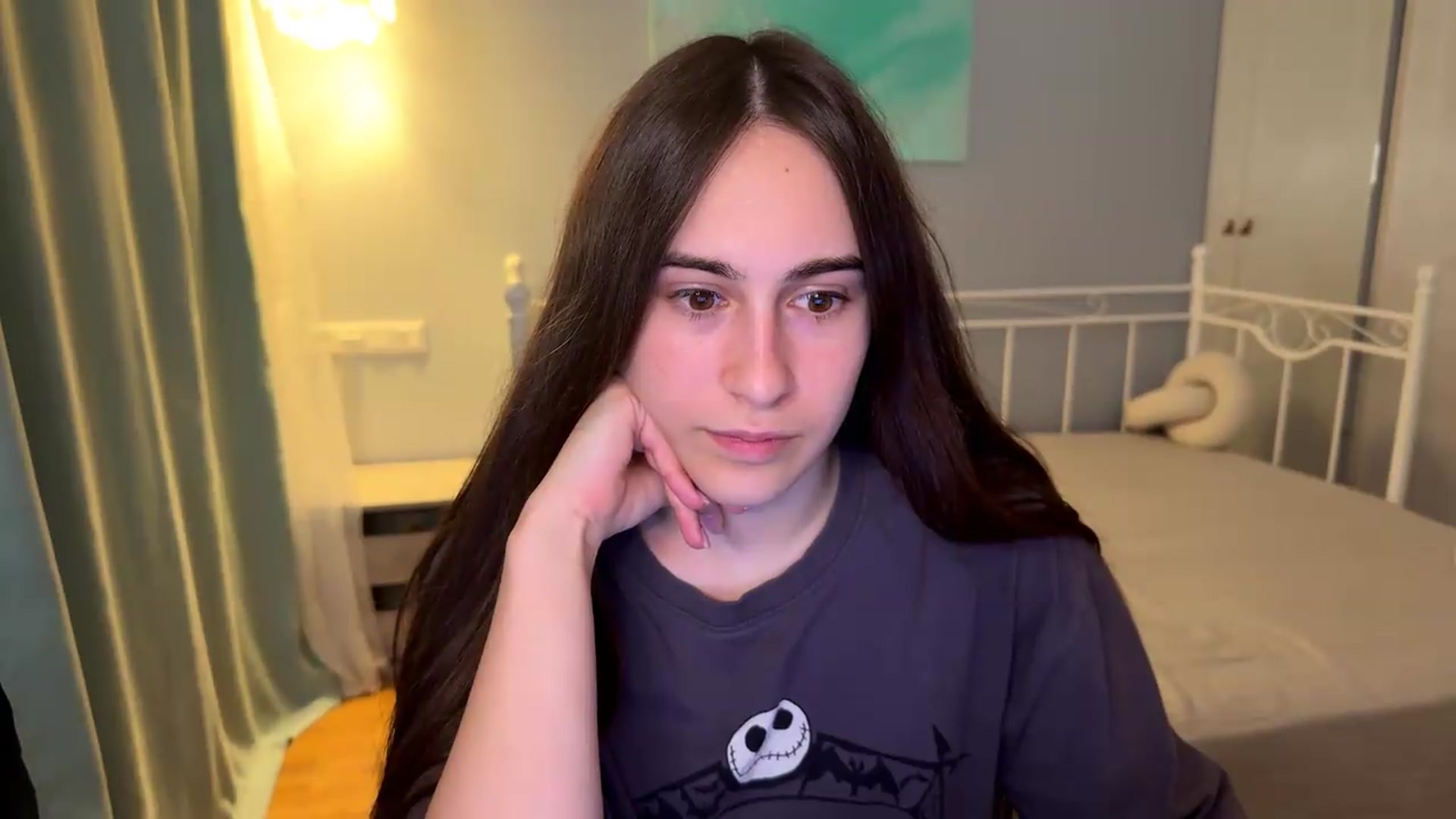 Gallery image thumbnail from ulohu's myfreecams stream on, 09/10/2026, 22:39 image 8 of 20