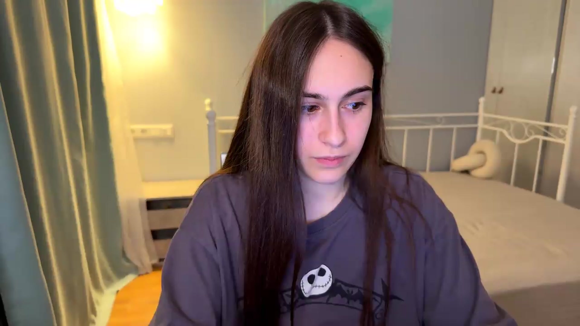 Gallery image thumbnail from ulohu's myfreecams stream on, 09/11/2026, 21:36 image 13 of 20