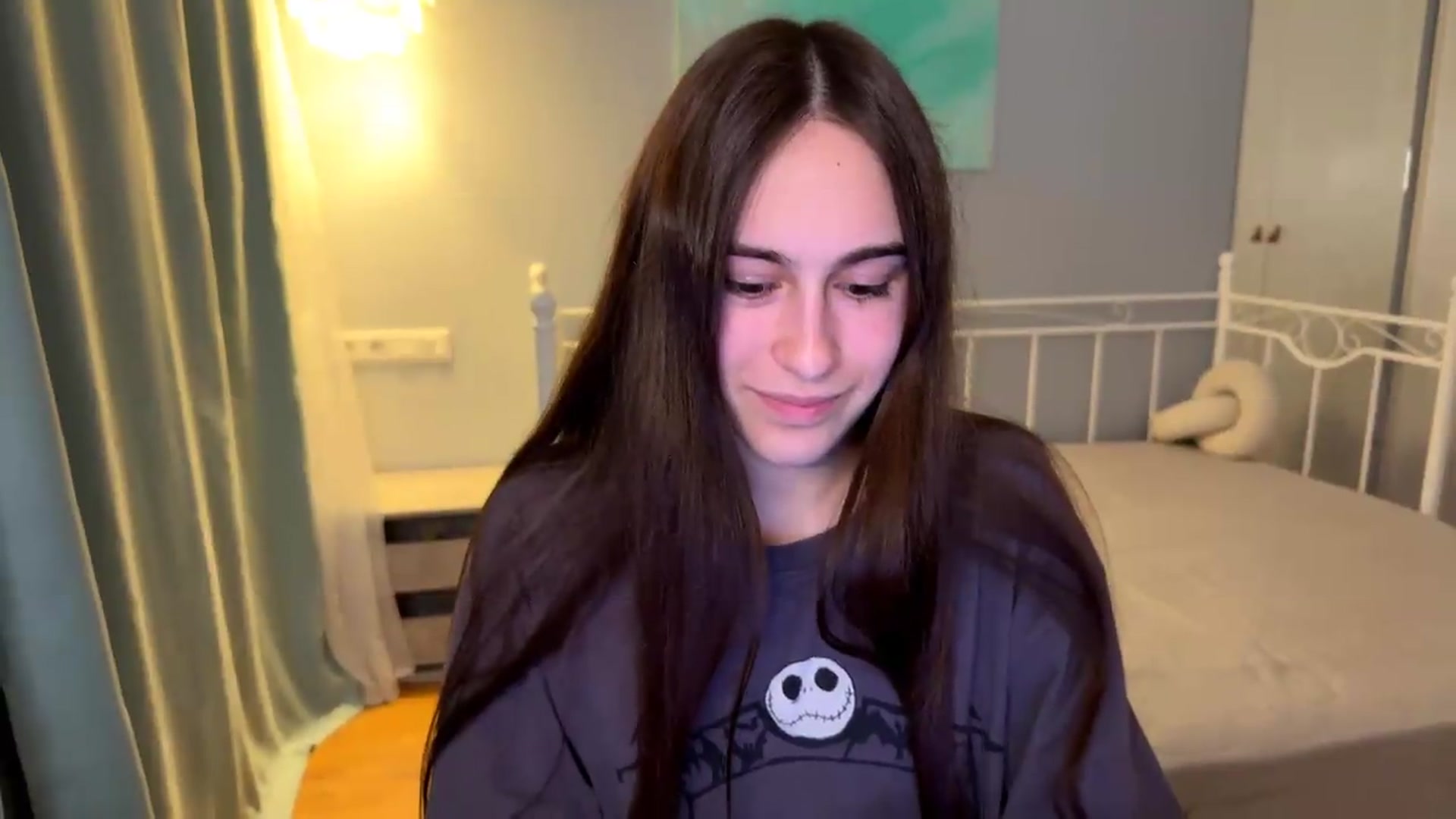 Gallery image thumbnail from ulohu's myfreecams stream on, 09/11/2026, 23:56 image 19 of 20