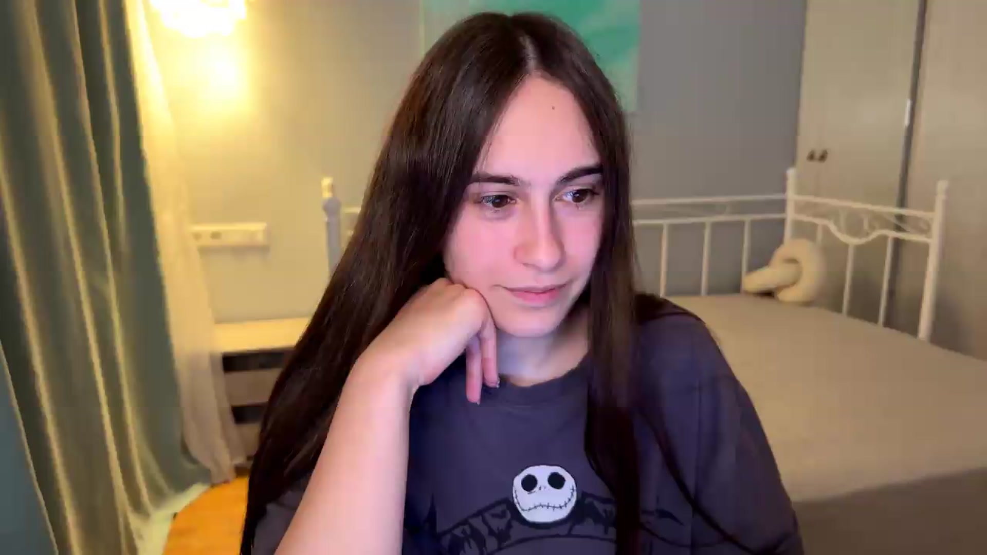 Gallery image thumbnail from ulohu's myfreecams stream on, 09/12/2026, 01:41 image 1 of 20