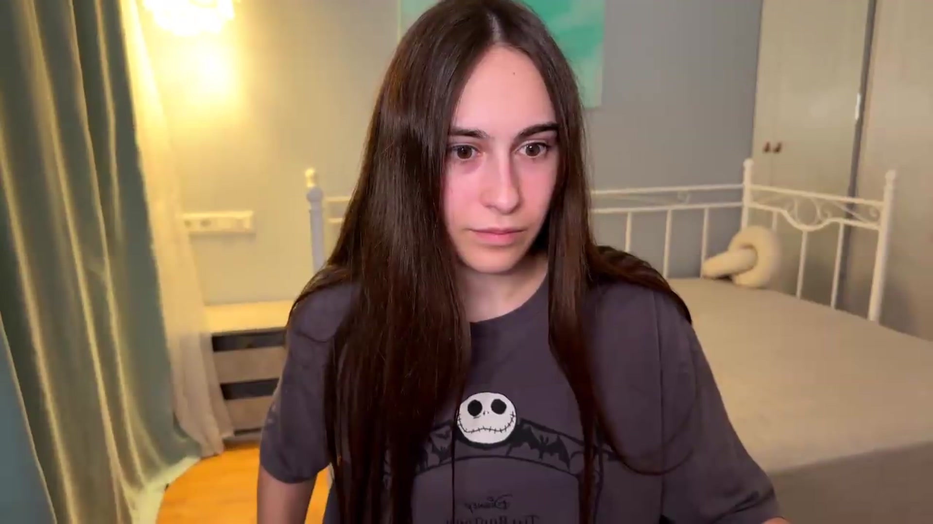Gallery image thumbnail from ulohu's myfreecams stream on, 09/12/2026, 01:41 image 4 of 20